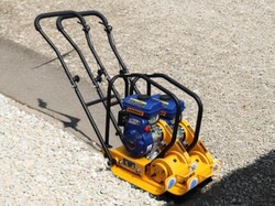 מהדק אספלט / אדמה 3 כס מנוע 