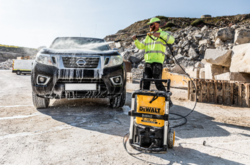 מכונת שטיפה 2X20V דיוולט עם אביזרים עוצמה 110 BAR  (גוף בלבד)