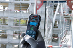 מד טווח לייזר