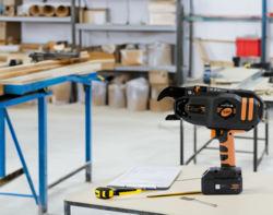 מכשיר לקשירת ברזל מכשיר לקשירת ברזל + זוג סוללות 4AH ומטען 