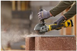 משחזת זווית 125 ממ 20V (גוף בלבד)