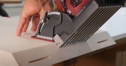 מכשיר חירוץ חשמלי ביסקוויטים