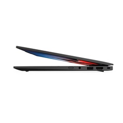 מחשב נייד LENOVO מעבד Core Ultra 7 זיכרון 32GB RAM אחסון 1TB