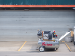 מדחס / קומפרסור מקצועי 50 ליטר 3 כ ס 2 ראשים