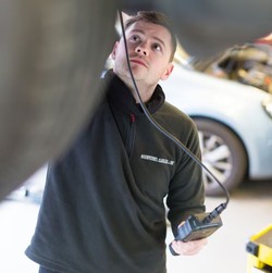 מצלמת בדיקה עם צינור גמיש