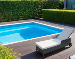 מיטת שיזוף אלומיניום עם משענות ידיים וגלגלים