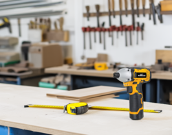 מברגת אימפקט 12V + סוללה 2A ומטען 