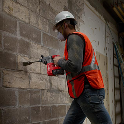 פטישון נטען 18V ללא פחמים + שתי סוללות 5.0AH