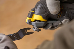 מולטיטול + 2 סוללות 2AH + מטען 