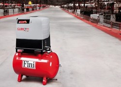 מדחס / קומפרסור בורגי 7.5 כס על מיכל 270 ליטר