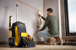 תיק גב + טרול על גלגלים 