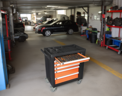 עגלת כלים מאובזרת 6 מגירות 