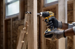 מברגה / מקדחה נטענת 20V (גוף בלבד)