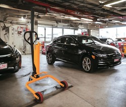 עגלת שינוע הידראולית לחבית 200 ליטר